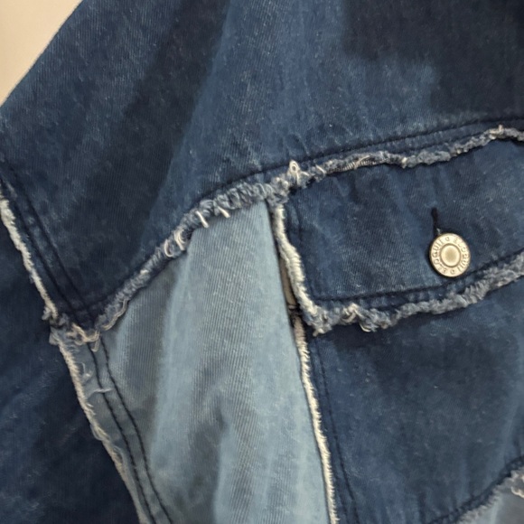 Eloquii Two-Tone Blue Jean Jacket - Picture 3 of 7